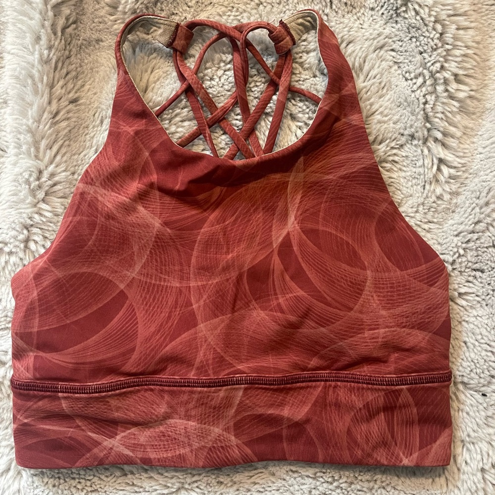 Lululemon sports bra